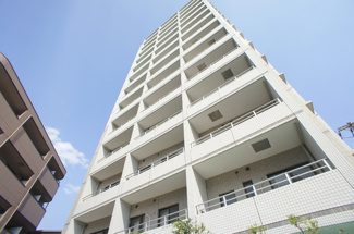 存在感のあるマンションです♪