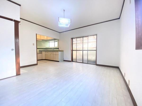 貴志川町岸宮中古戸建の居間・リビング