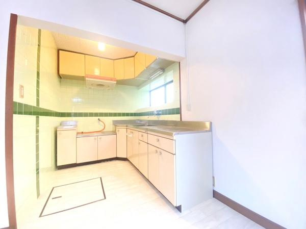 貴志川町岸宮中古戸建のキッチン