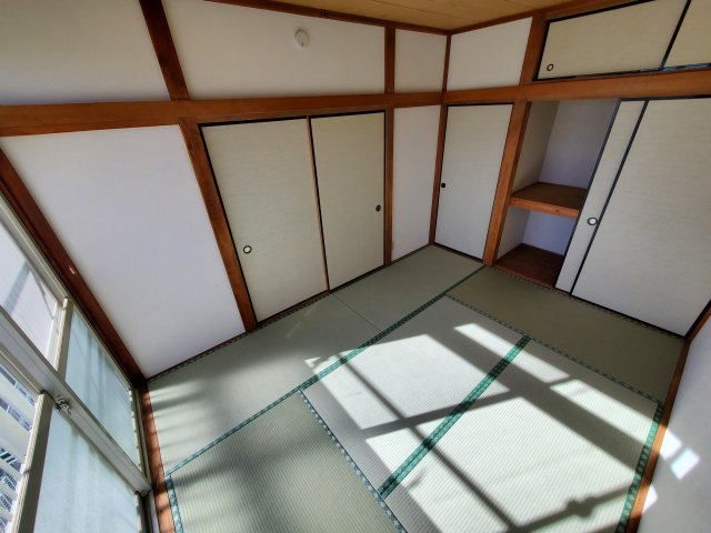 コーポ高橋の和室|和室ならではの温かな和の空間で寛ぎの時間を過ごせます