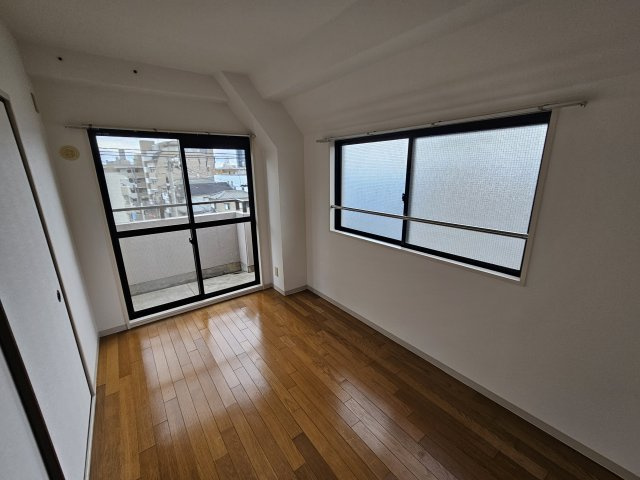 シエール灘の居間・リビング