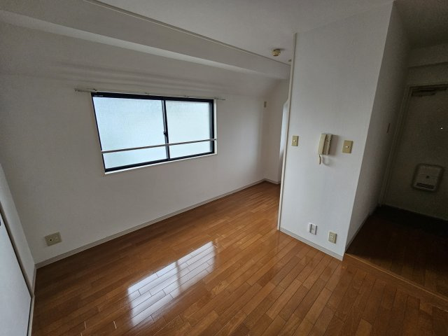 シエール灘の居間・リビング