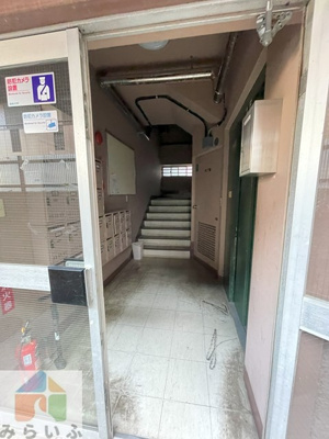 【ロビー】 | 内山ビル