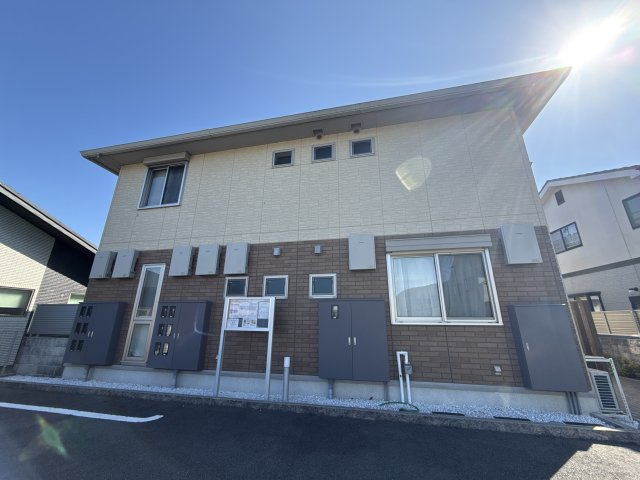 ローヤルヴィラ勝原の外観