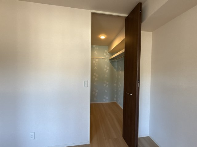 ローヤルヴィラ勝原の収納