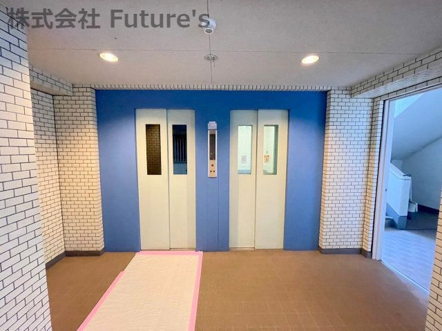 シャトー・ベルヴュー三郷のその他共用部分|エレベーター2基