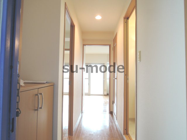 ハイツ舟木の玄関