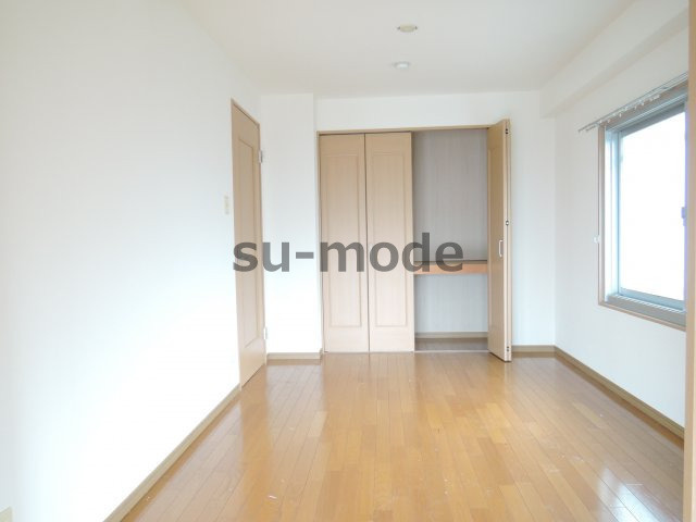 ハイツ舟木の寝室