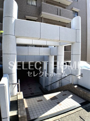 【エントランス】 | シャトー岡崎Ⅱ番館 | 落ち着いたエントランスです