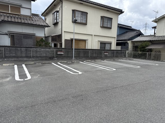 アリエッタの駐車場