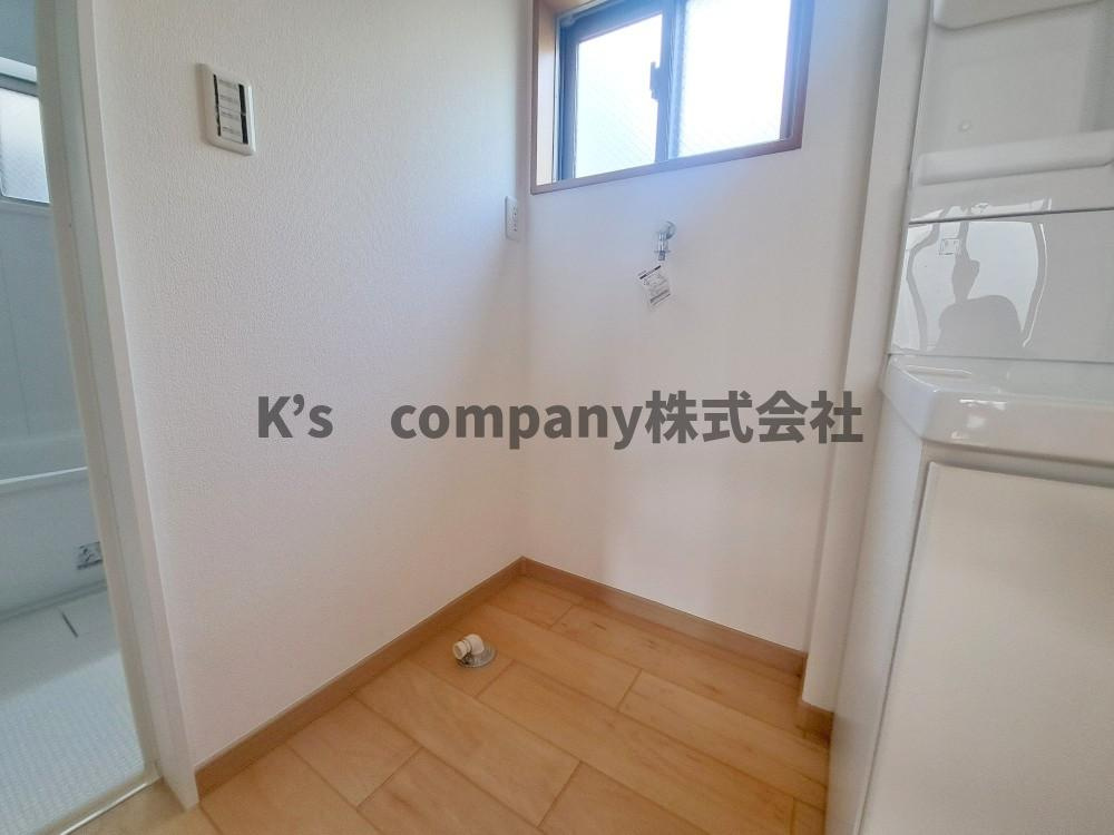 茅ヶ崎市美住町　中古戸建の脱衣所|洗濯機スペース◇