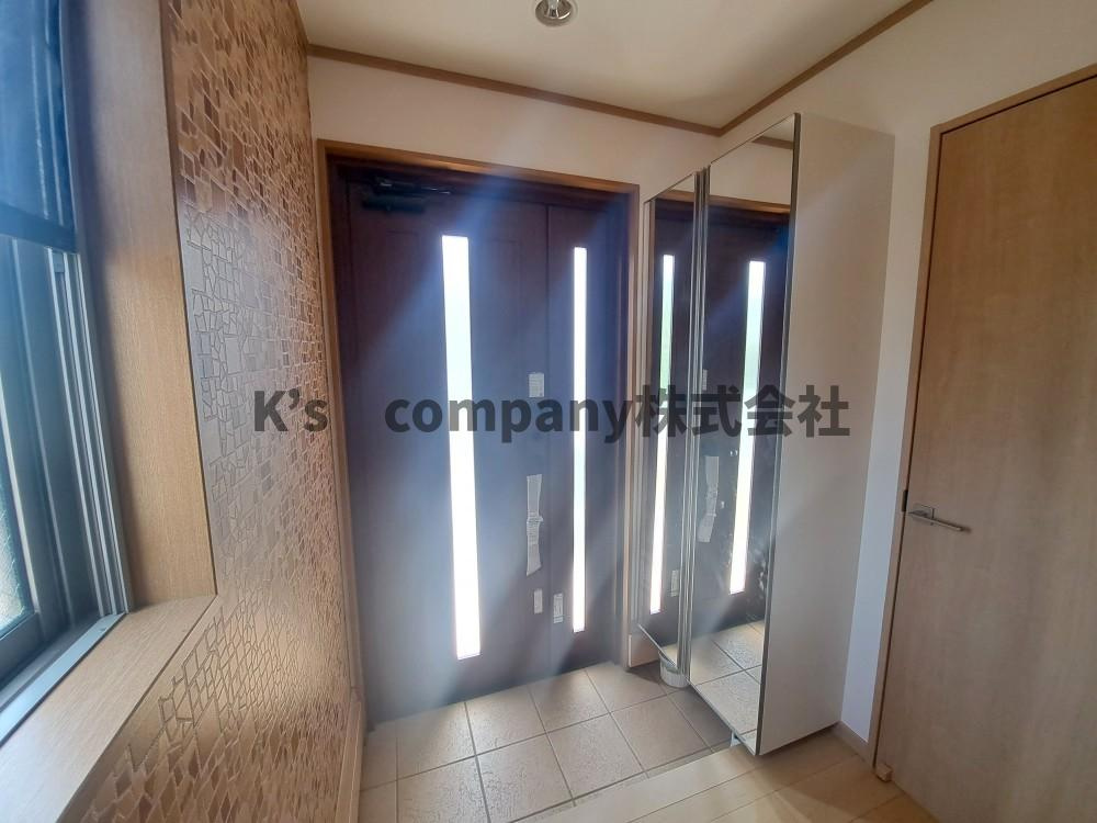 茅ヶ崎市美住町　中古戸建の玄関|玄関周辺スペース◇