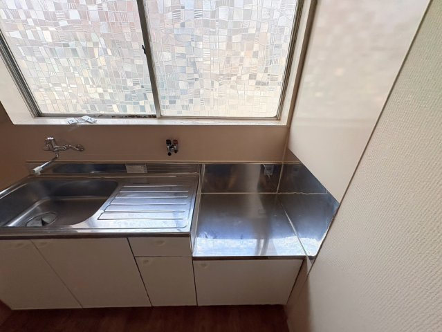 大石東町6丁目貸家のキッチン