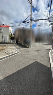 【前面道路含む現地写真】