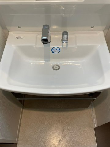 仲介手数料0！！チェルトヴィータの洗面所