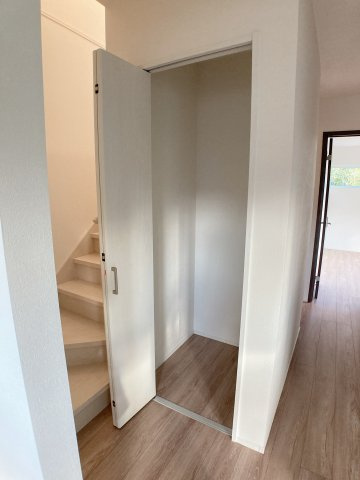 半田市苗代町2丁目戸建の収納