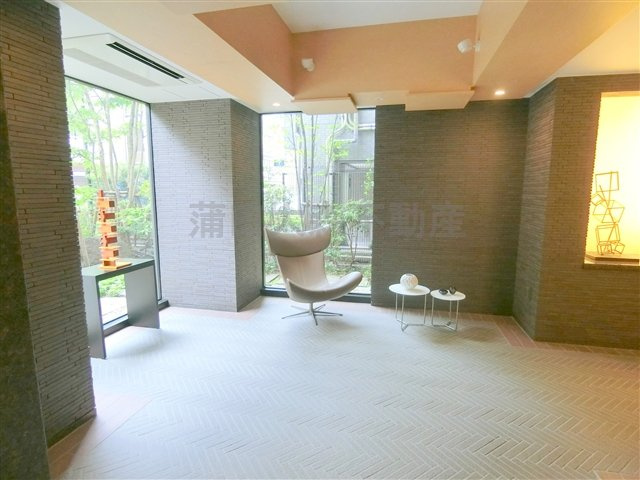 パークアクシス蒲田ステーションゲートのエントランス