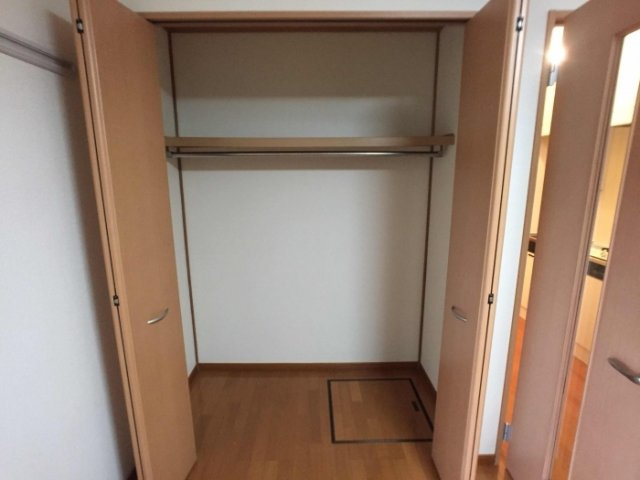 千葉市花見川区幕張本郷５丁目のアパートの収納|クローゼット