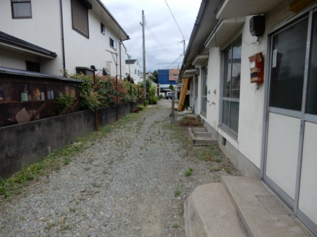 本間借家のバルコニー
