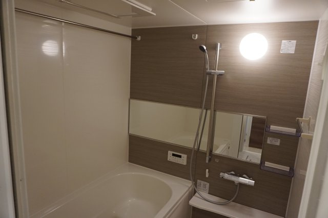 ウエスタンハイツ17の浴室