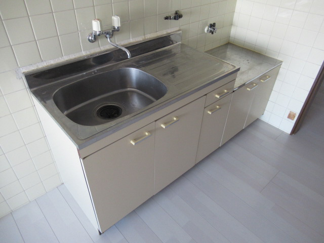 伊勢田マンションのキッチン