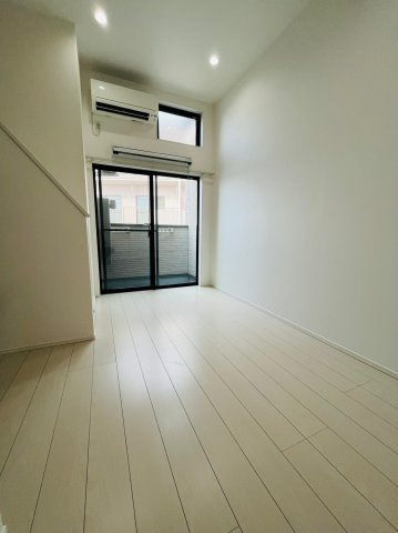 仲介手数料0円！！Kiinoの居間・リビング