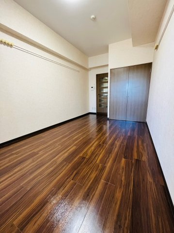 仲介手数料0円！！ハイツ丸の内の居間・リビング