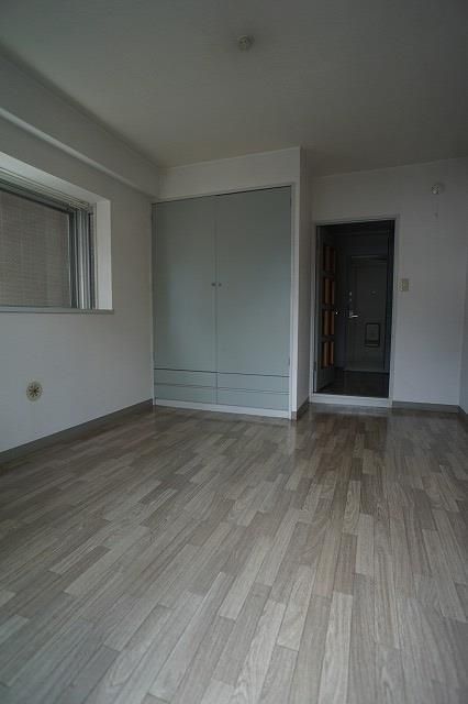 レジデンスK＆Mの居間・リビング