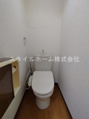 【トイレ】 | アストラヘリオス | 別部屋写真です。