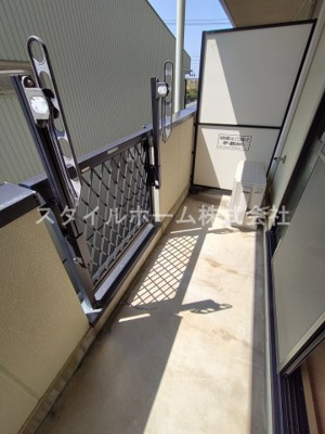 【バルコニー】 | アストラヘリオス | 別部屋写真です。