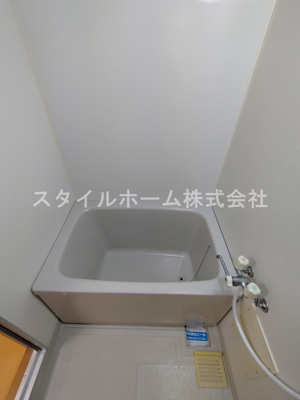 【浴室】 | アストラヘリオス | 別部屋写真です。