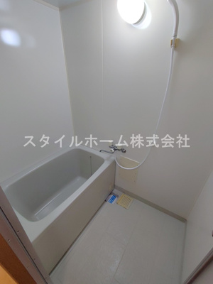 【浴室】 | アストラヘリオス | 別部屋写真です。