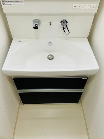 仲介手数料0円！エスカルコートの洗面所