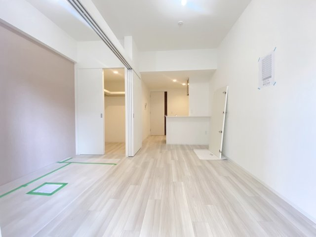 セレニテ九条リアンの居間・リビング