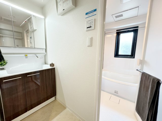 『八王子市マンション』ライオンズマンション京王南大沢【仲介手数料無料】　八王子市南大沢1-20-12の洗面所|～仲介手数料無料☆八王子ひなた不動産～ライオンズマンション京王南大沢