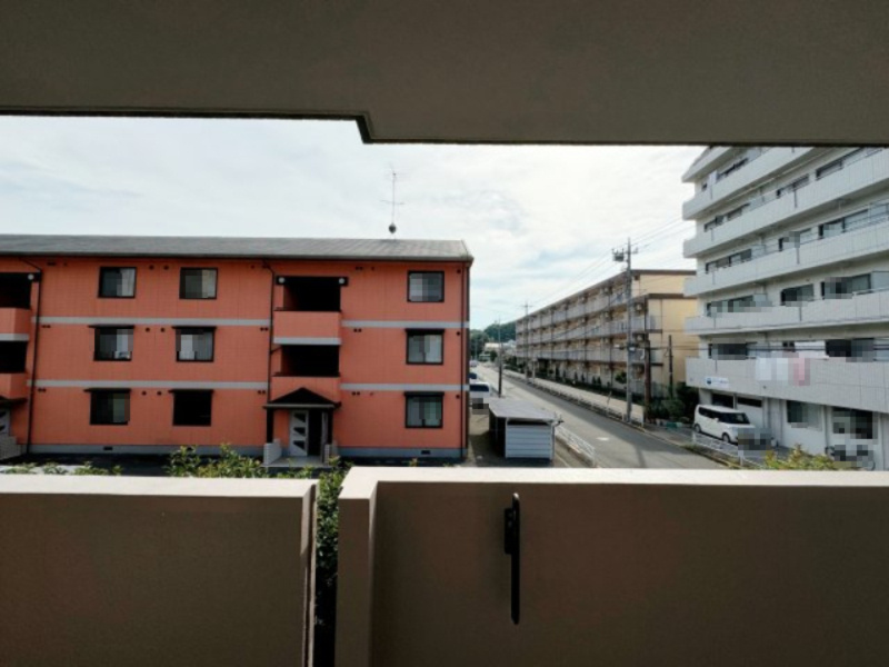 『八王子市マンション』ライオンズマンション京王南大沢【仲介手数料無料】　八王子市南大沢1-20-12の展望|～仲介手数料無料☆八王子ひなた不動産～ライオンズマンション京王南大沢