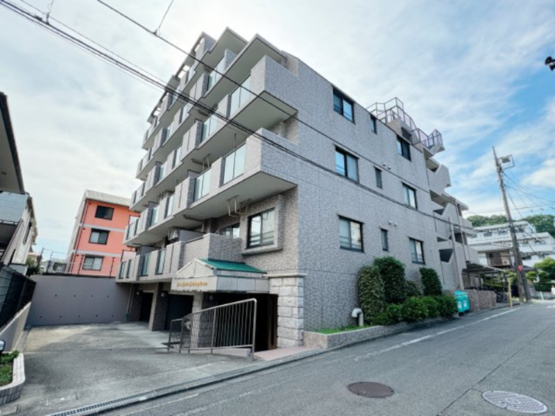 『八王子市マンション』ライオンズマンション京王南大沢【仲介手数料無料】　八王子市南大沢1-20-12の外観|～仲介手数料無料☆八王子ひなた不動産～ライオンズマンション京王南大沢