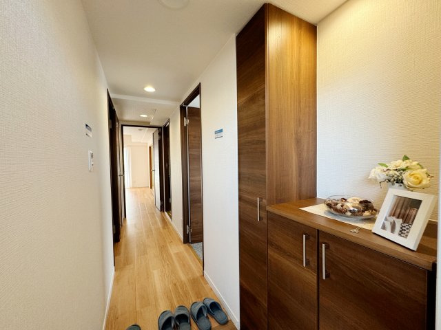 『八王子市マンション』ライオンズマンション京王南大沢【仲介手数料無料】　八王子市南大沢1-20-12の玄関|～仲介手数料無料☆八王子ひなた不動産～ライオンズマンション京王南大沢