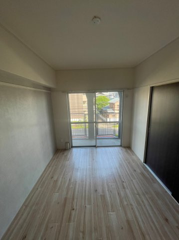 仲介手数料0円！！梅野ビルの居間・リビング