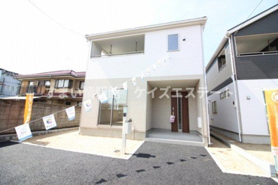 【外観：施工例】 | 太田市金山町　戸建て住宅 | 【2号棟】同社施工例：パターン・色・建物配置は異なります☆