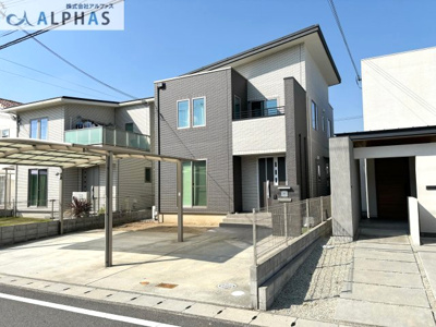 【外観】 | 小野市神明町　築浅一戸建て | 一条工務店施工の築浅一戸建て♪10kwの太陽光発電システムと蓄電池搭載で光熱費がお得に♪