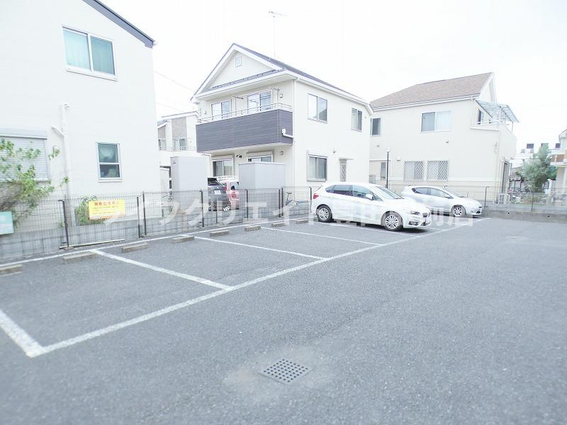 C's29KADOKURAの駐車場