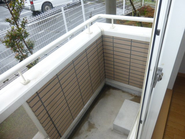 レジデンス白鳥Aのバルコニー