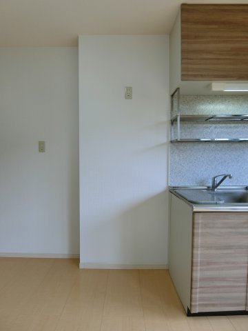 ロードキャッスル　A棟のキッチン|イメージ102号室の写真