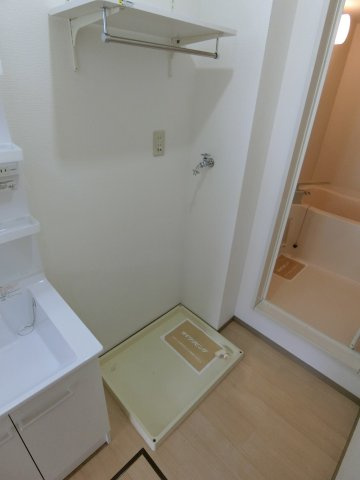 ロードキャッスル　A棟の洗面所|イメージ102号室の写真