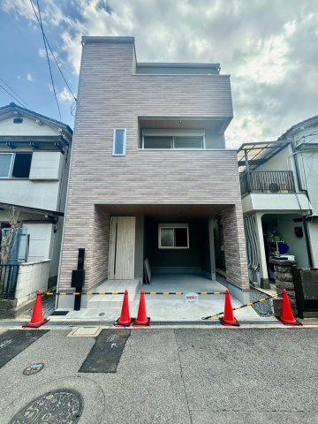 四條畷市米崎町　新築戸建ての外観