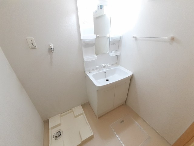 アイランド　ヒルズ　Ⅲの独立洗面台|洗面所