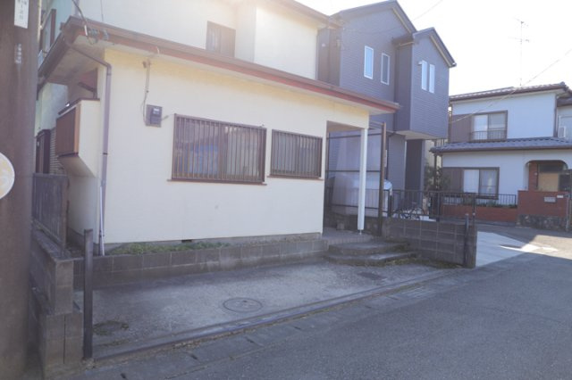 【外観】 | 土地探しをしていると都市計画区域という言葉を目にすると思います。法律によって、都道府県知事や国土交通大臣が指定するエリアのことを指しており、都市計画区域は市街化区域と市街化調整区域に分けられています。