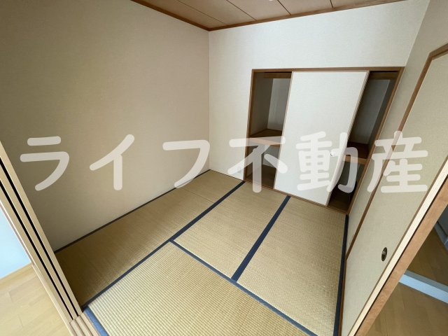 第2弥刀マンションの和室|明るい和室です