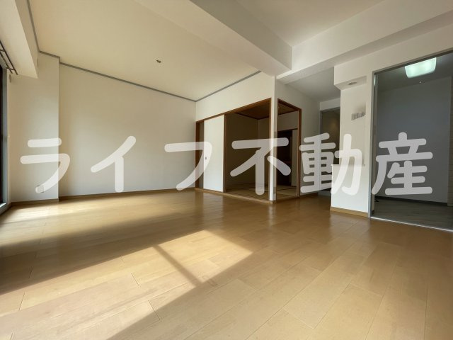 第2弥刀マンションの居間・リビング|おしゃれな居間です